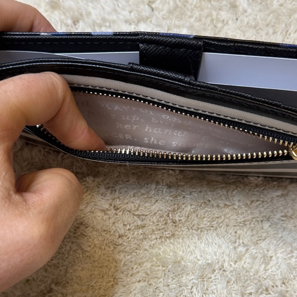 NWT Kate Spade Cedar Street Floral Black and Blue Wallet - Picture 4 of 9